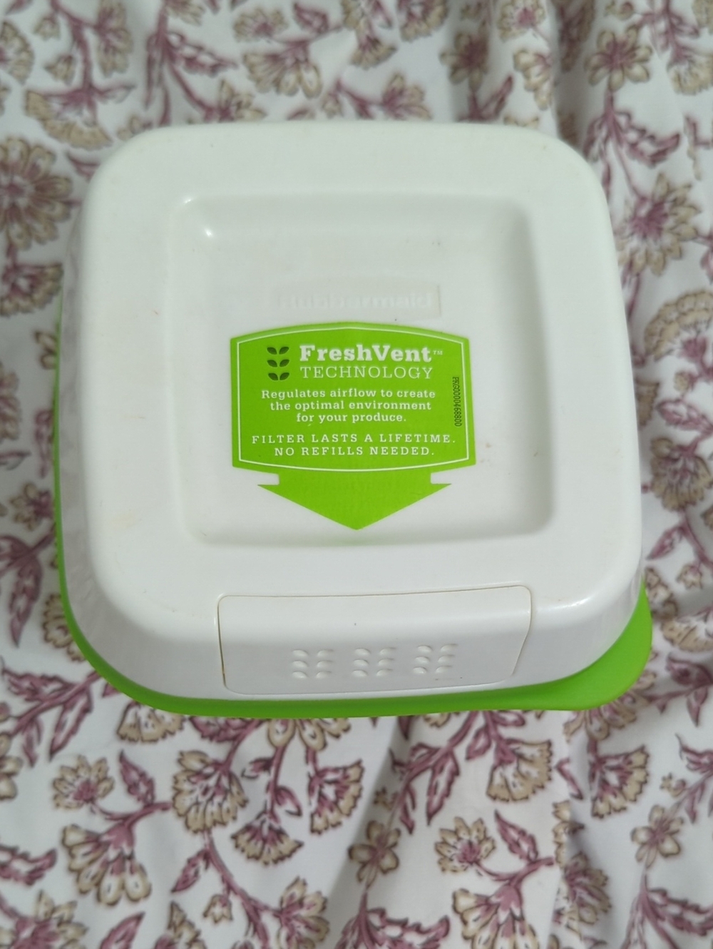FreshVent Produce Freshness Container - White & Lime Green